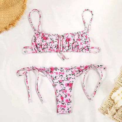 Bikini brasiliano al neon con stampa rosa