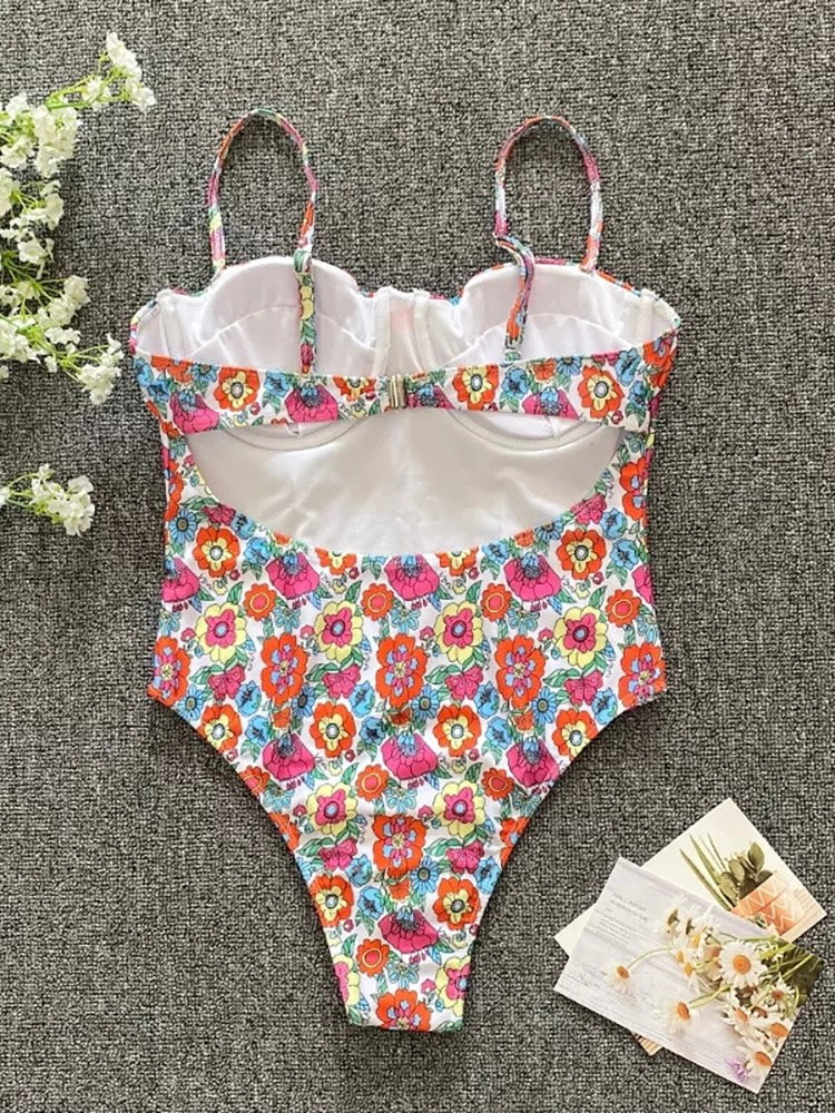 Costume da bagno da donna con cerchi con stampa floreale